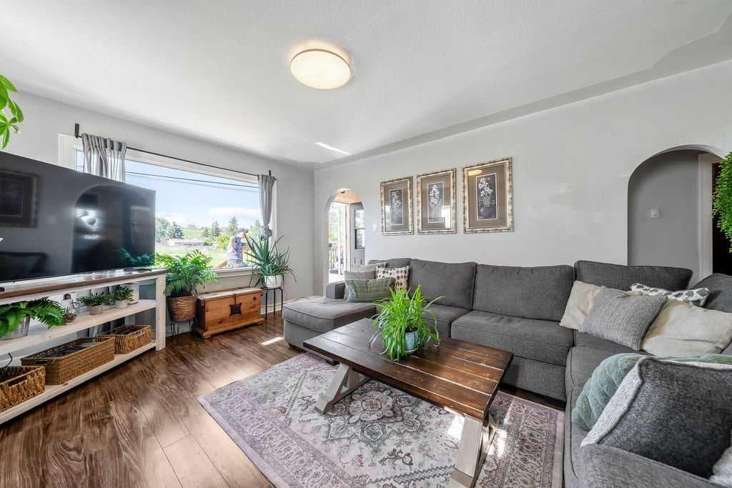 101 S Railway Street — photo 4