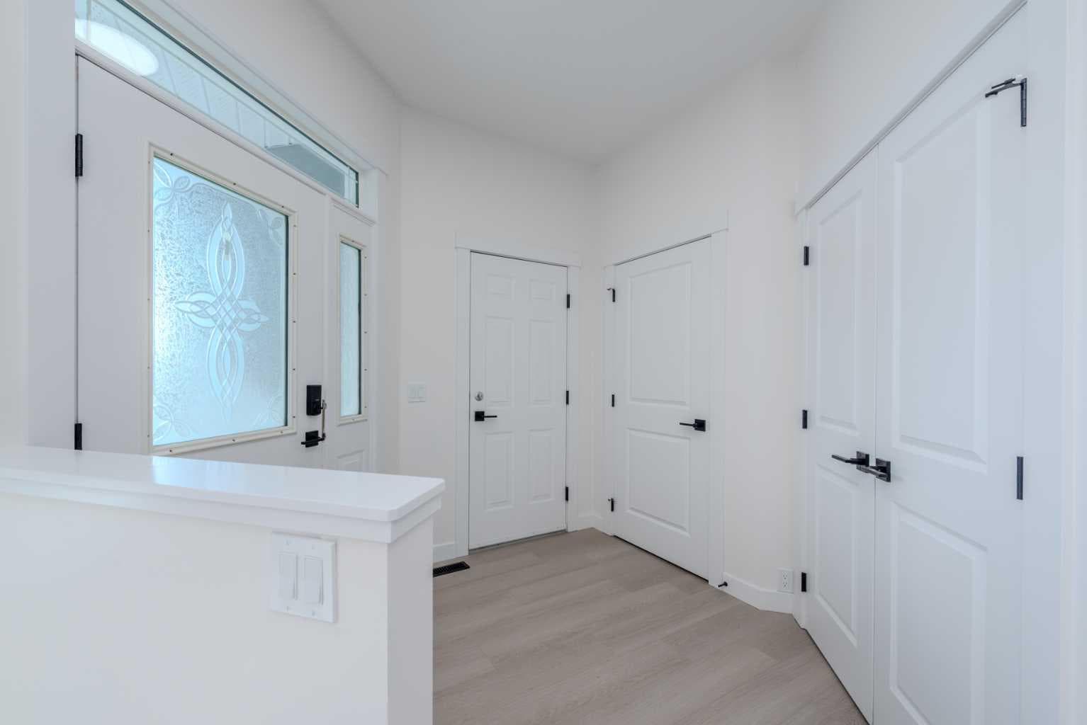 93 Coral Reef Crescent NE — photo 4