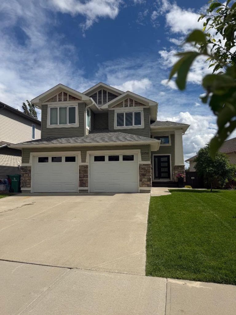 1656 Coalbanks Boulevard W — photo 1