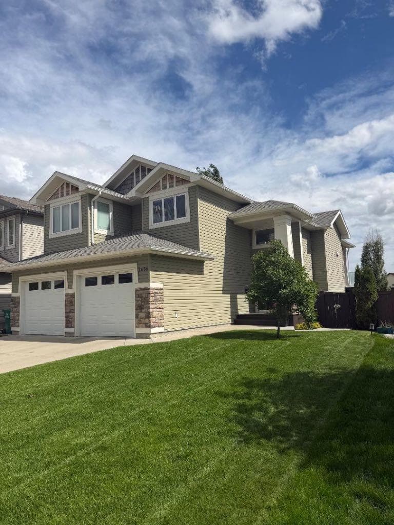 1656 Coalbanks Boulevard W — photo 3