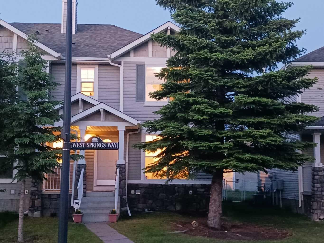 36 West Springs Way SW — photo 2