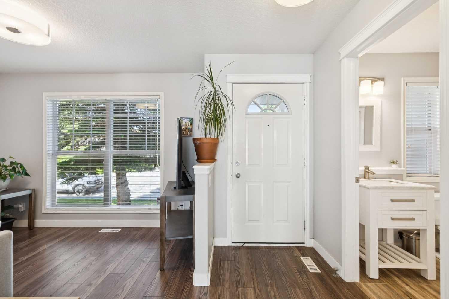 36 West Springs Way SW — photo 3