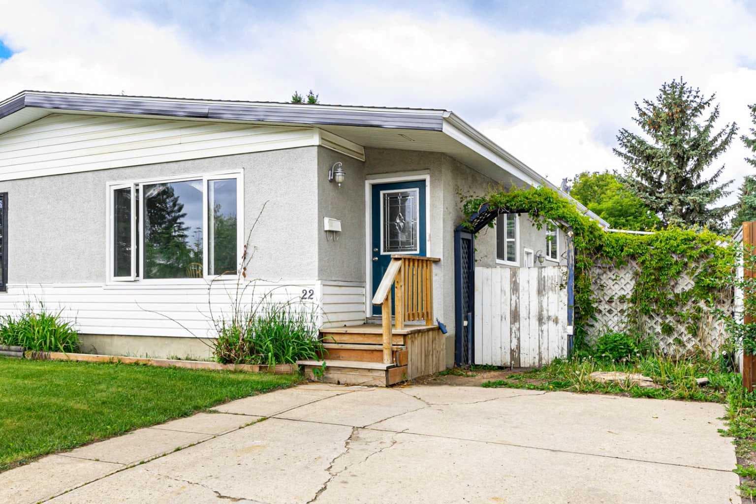 22 McIntosh Avenue — photo 1