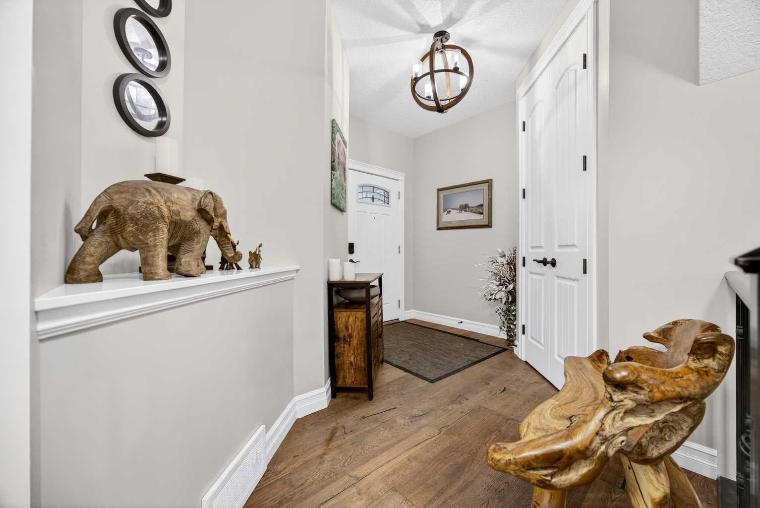 39 Nolanfield Crescent NW — photo 4