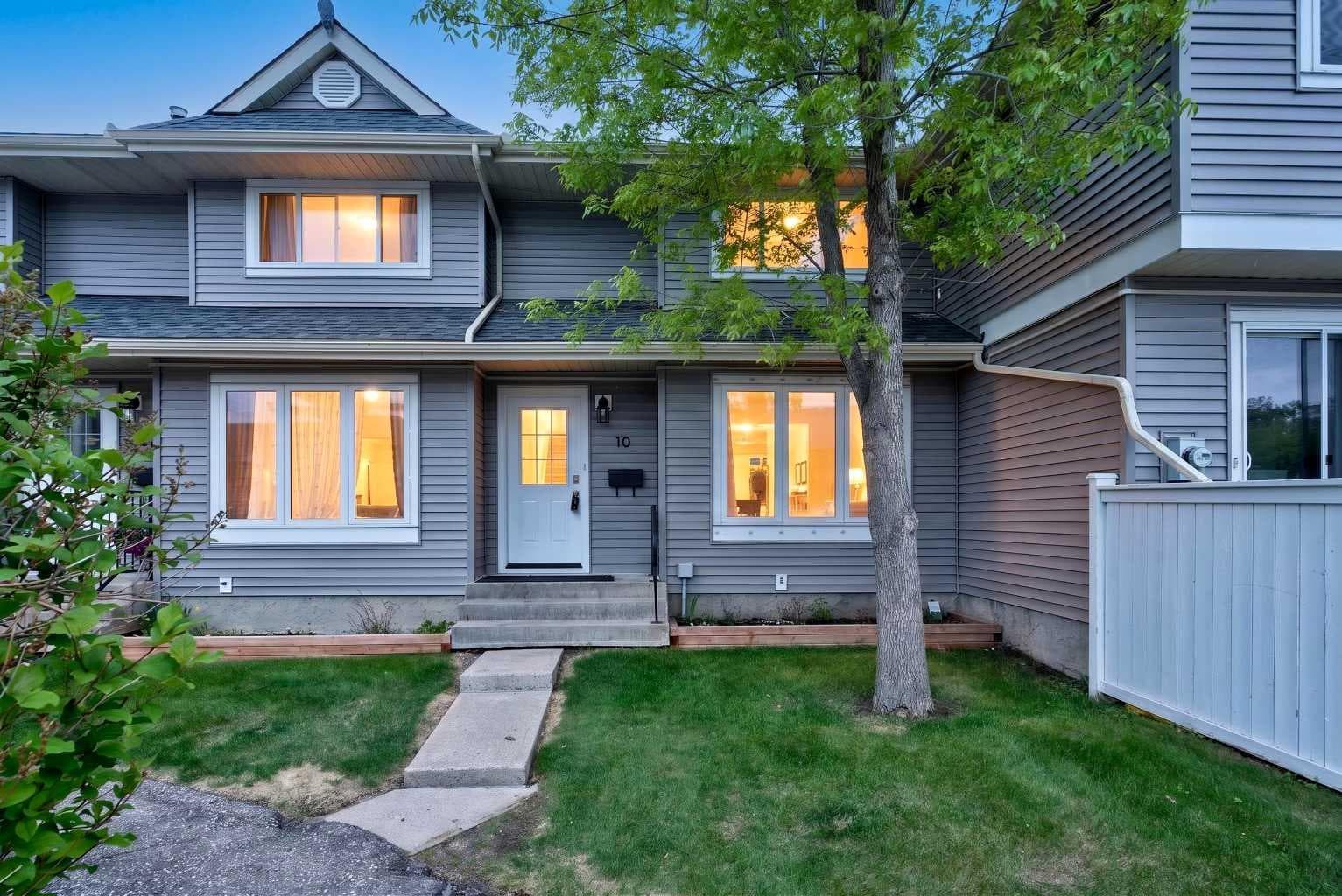 10 Falconer Terrace NE — photo 1