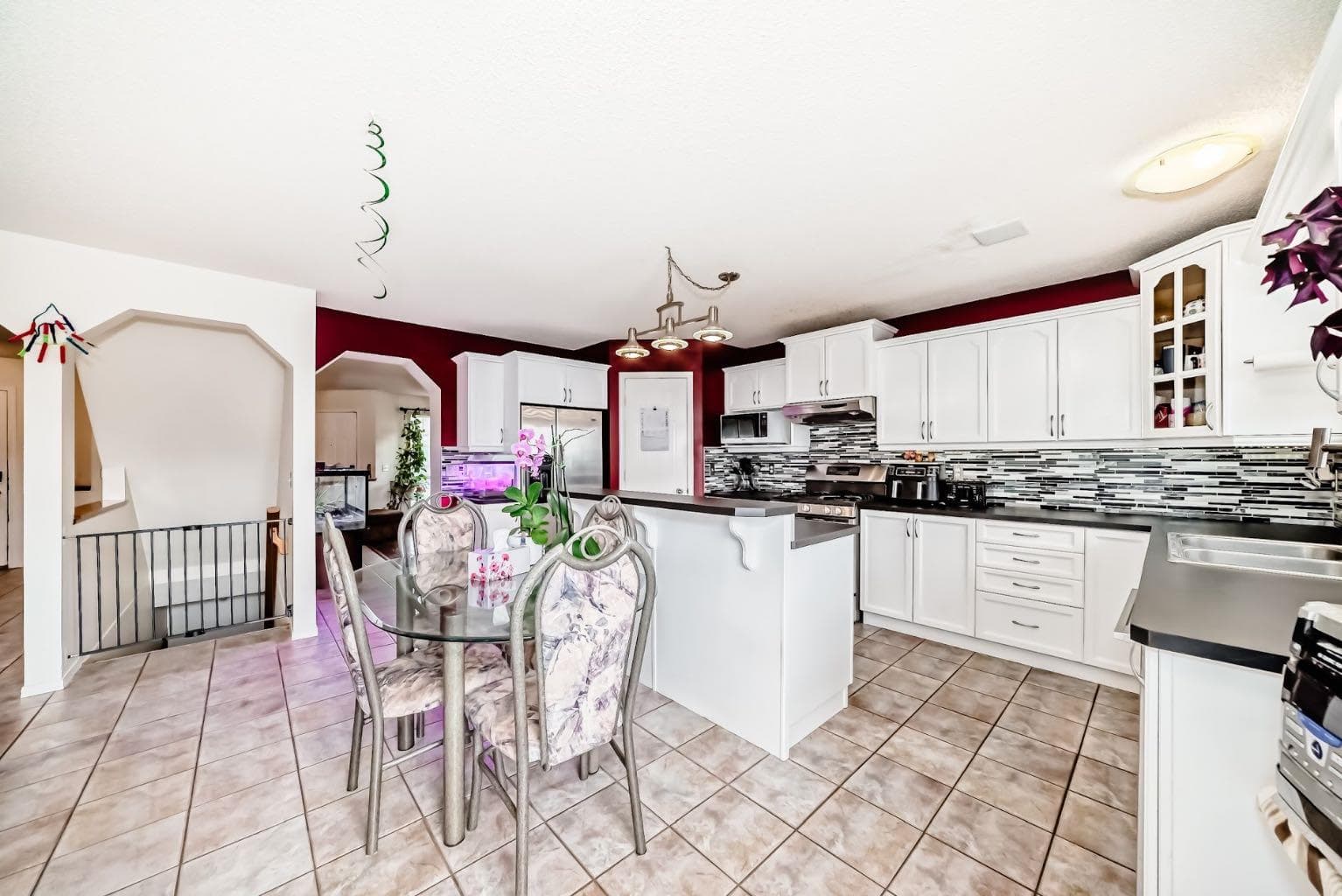 616 Mcculloch Crescent — photo 2