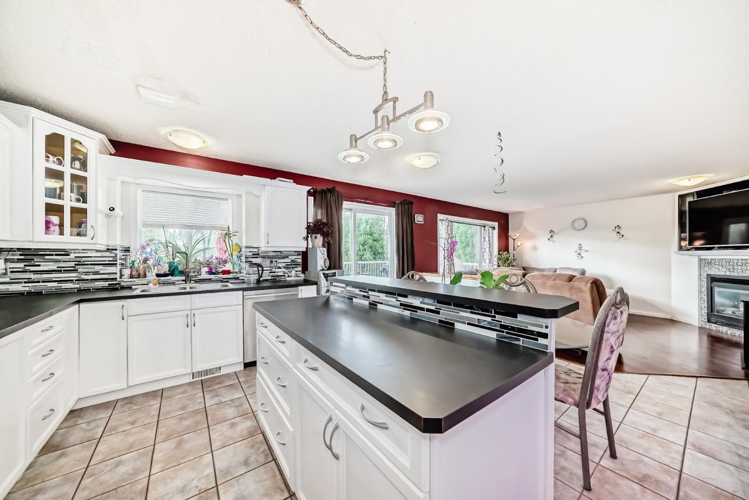 616 Mcculloch Crescent — photo 4