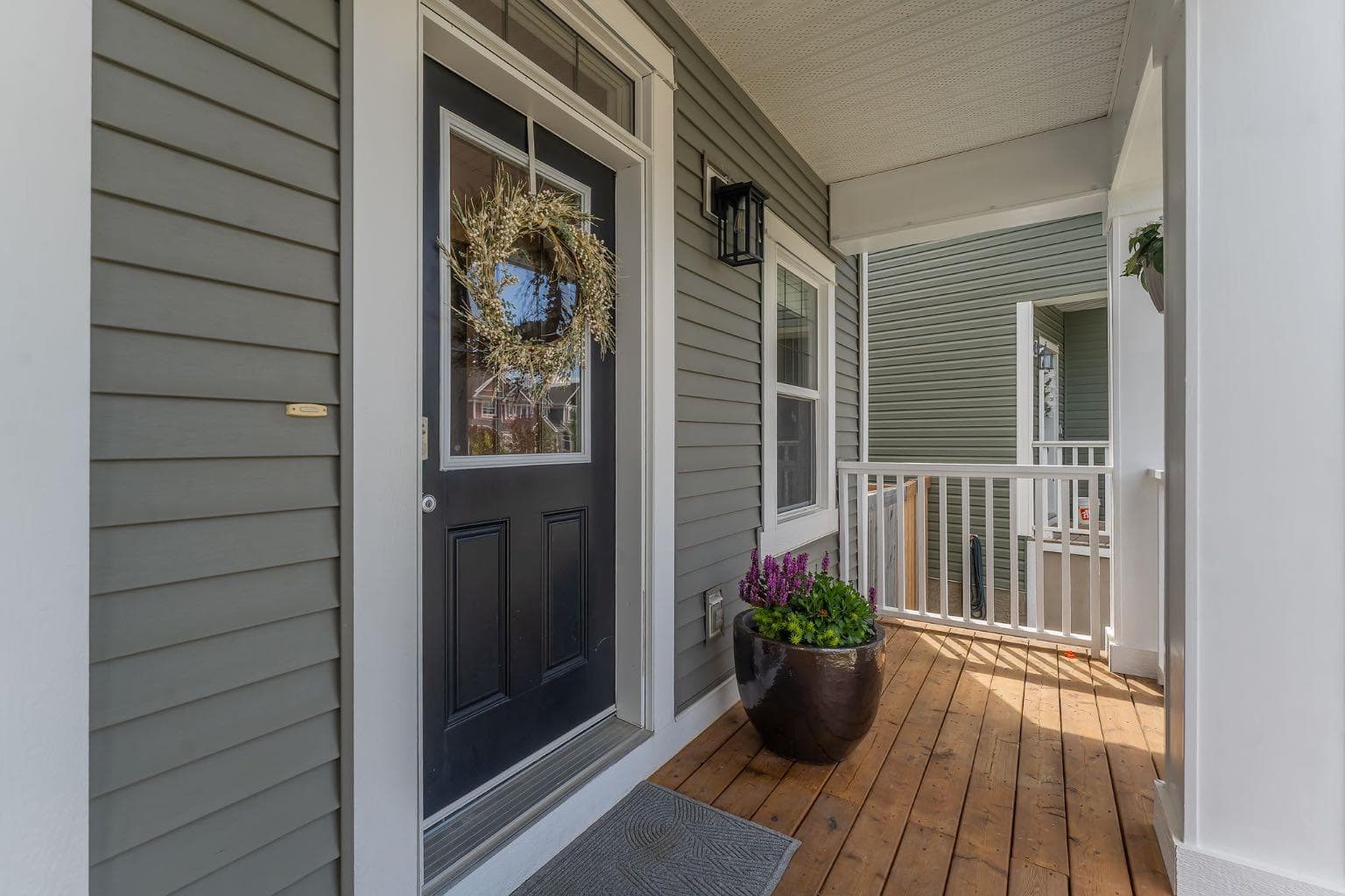 27 River Heights Crescent — photo 2