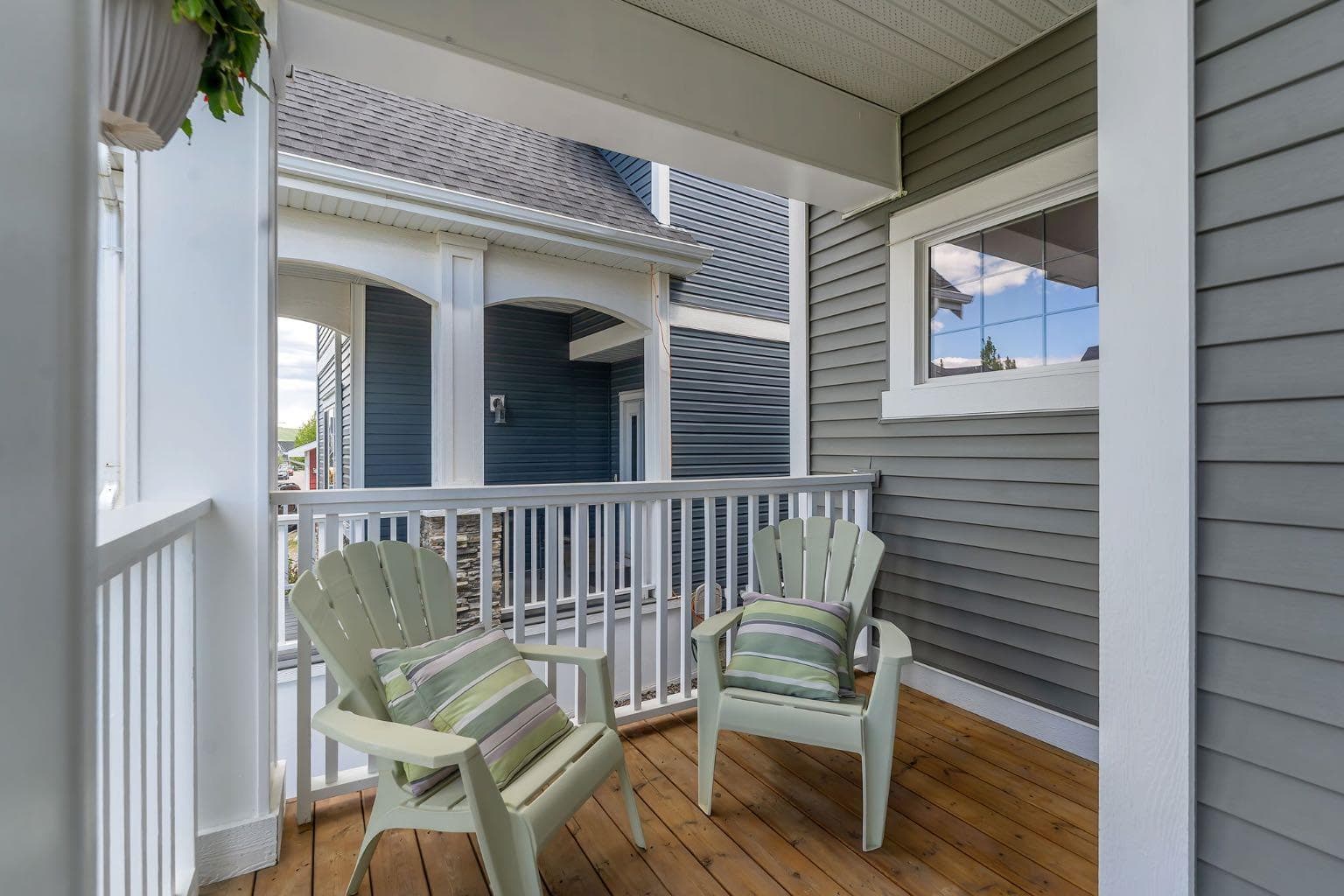 27 River Heights Crescent — photo 3