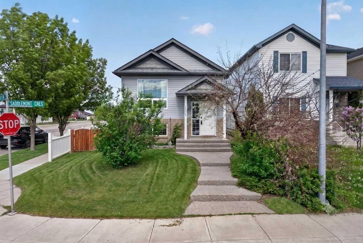 171 Saddlemont Crescent NE — photo 2