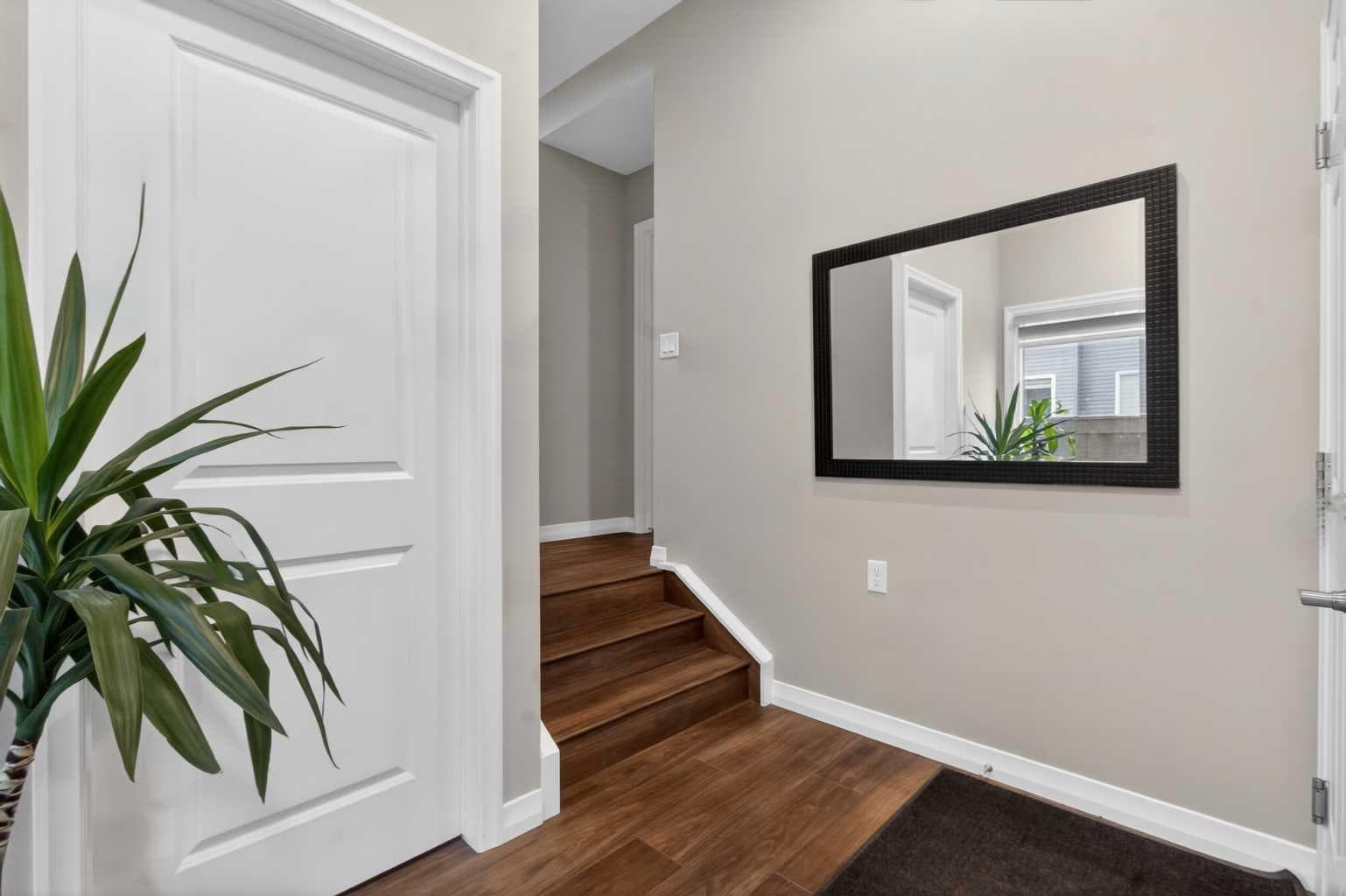 23 Red Sky Manor — photo 4