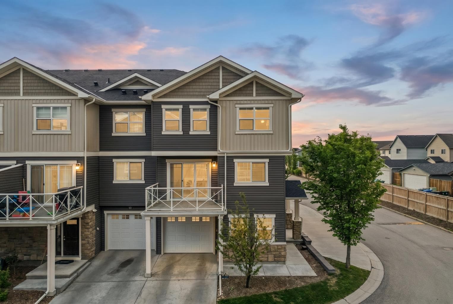 905 Skyview Ranch Grove NE — photo 1