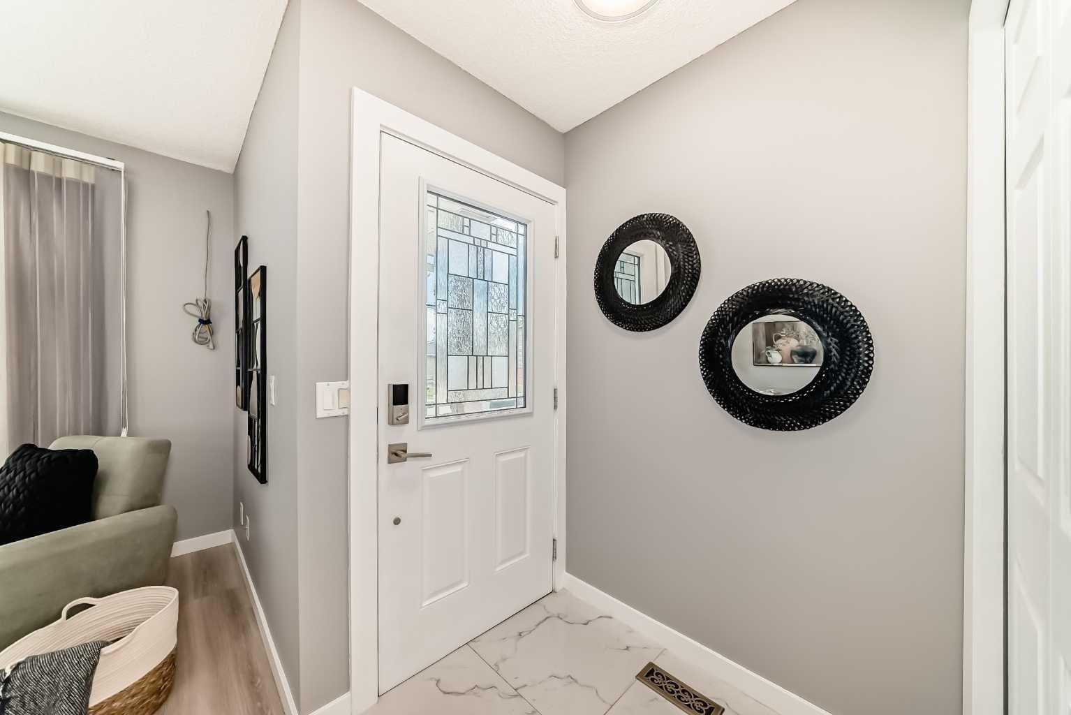 7 Martinview Crescent NE — photo 3