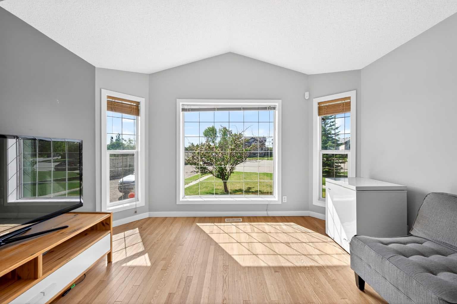 391 Country Hills Place NW — photo 4