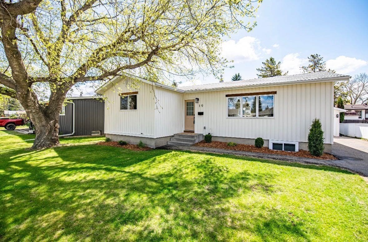19 Spencer Street — photo 1