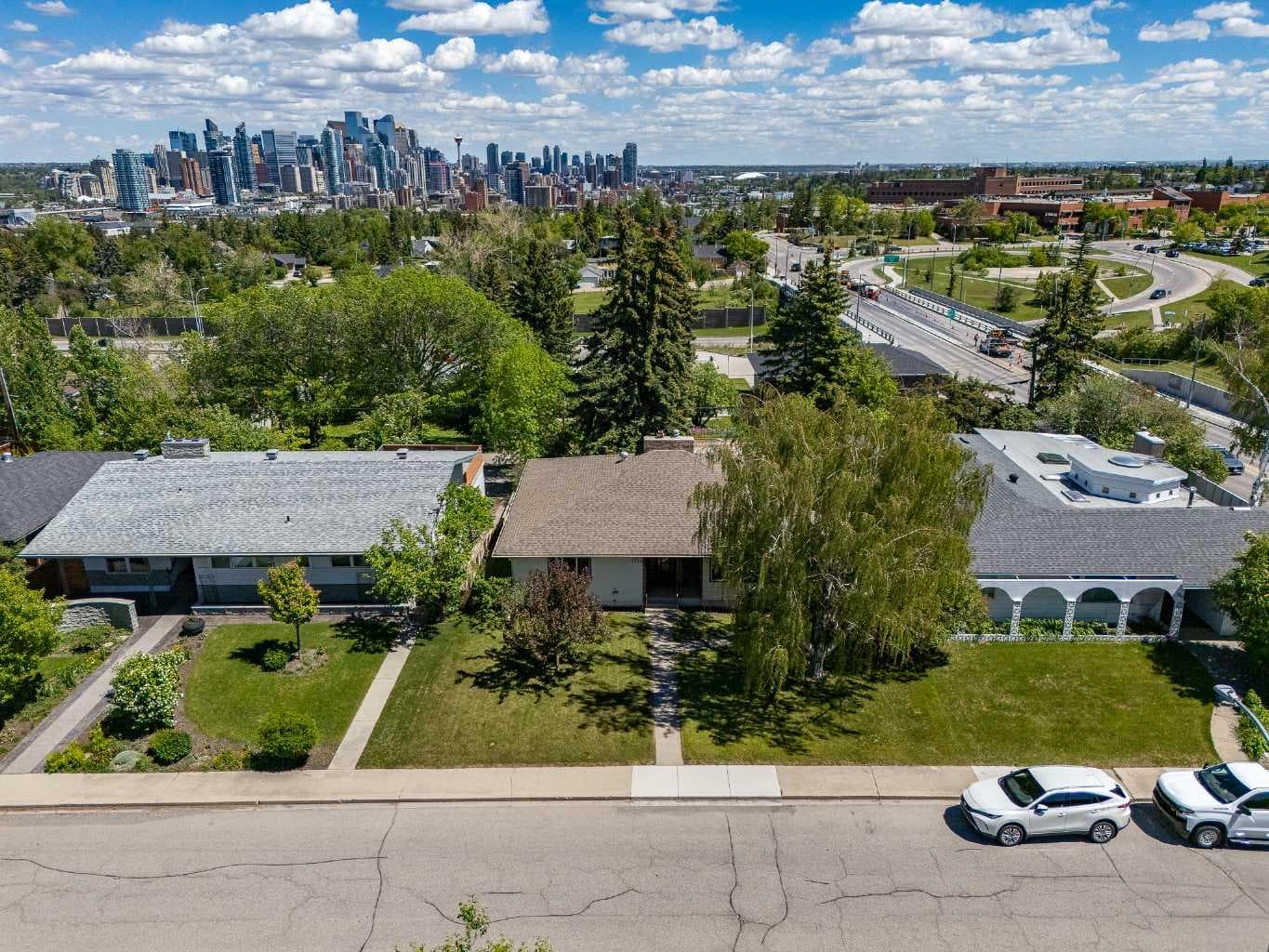 1738 Suffolk Street SW — photo 1