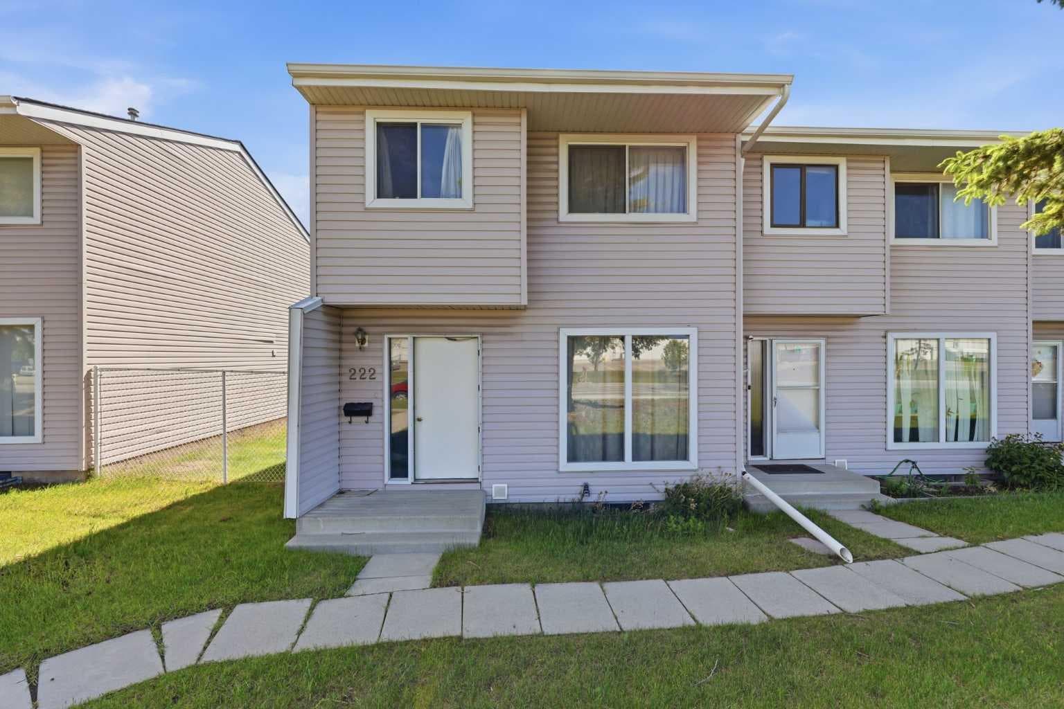 222 Marlborough Way NE — photo 1