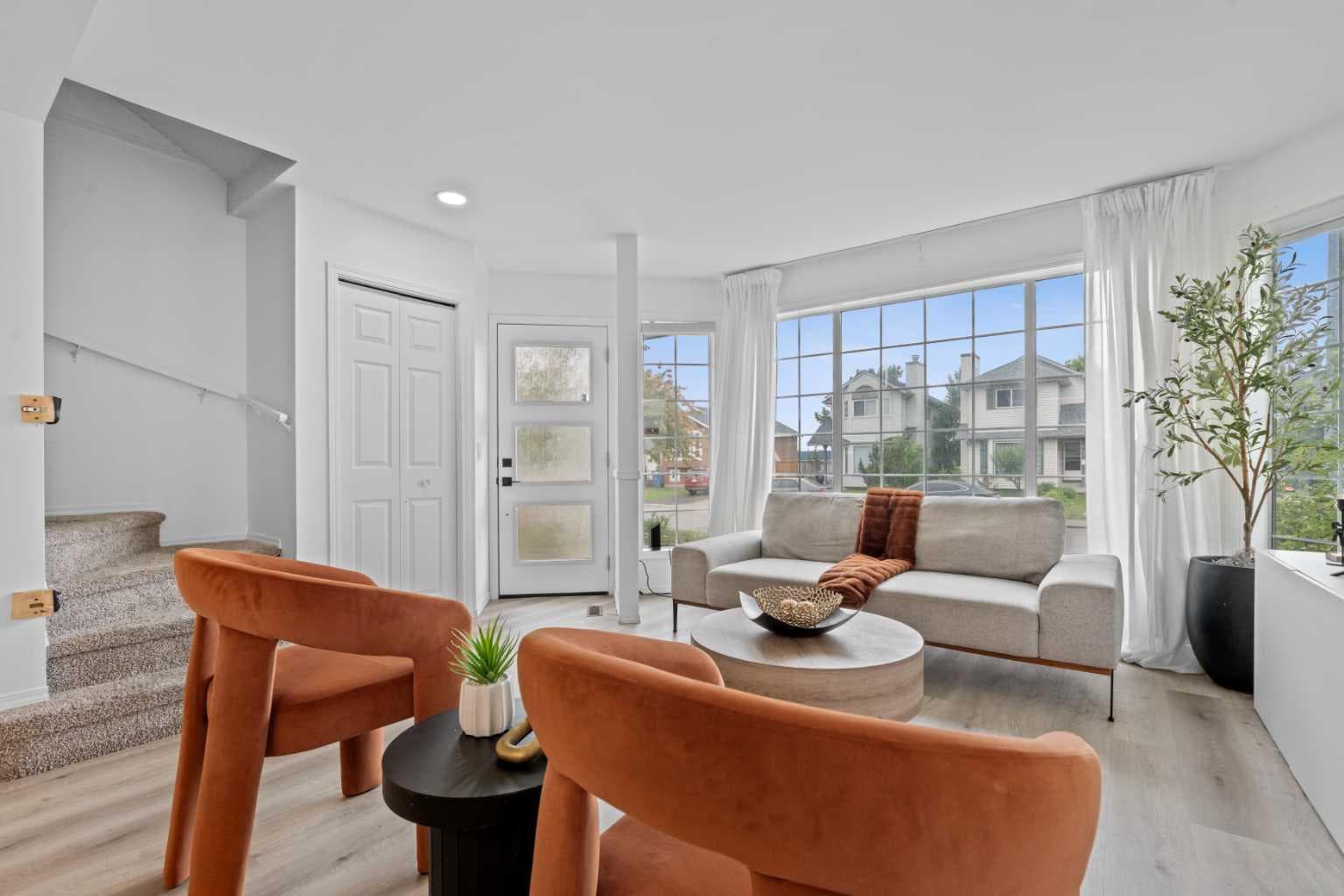146 Erin Road SE — photo 5