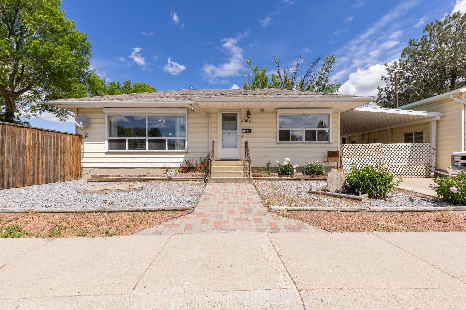 2305 7 Avenue N — photo 2