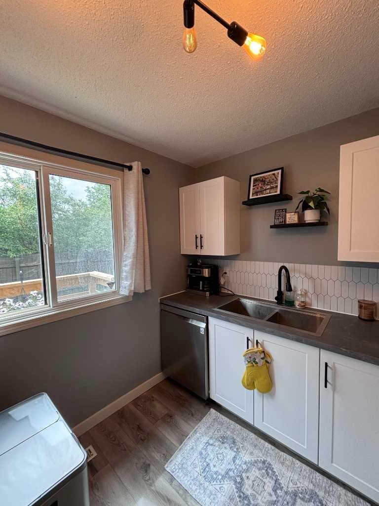 111 columbia Place W — photo 2