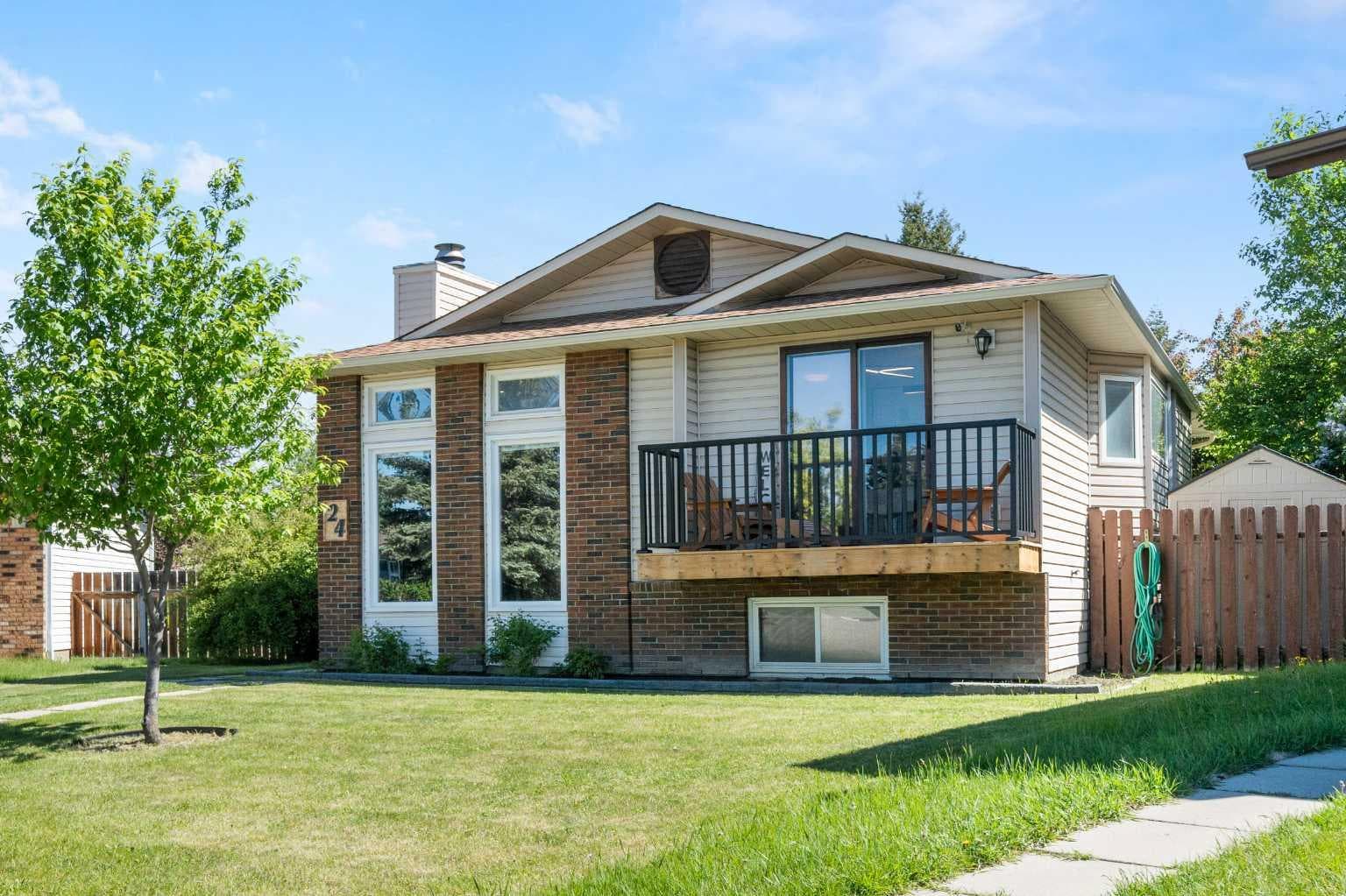 24 Cedardale Rise SW — photo 1