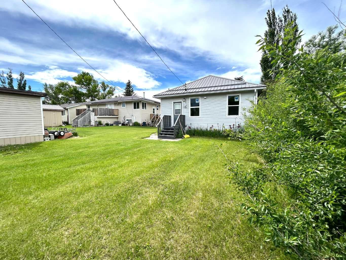 517 Iris Street — photo 5