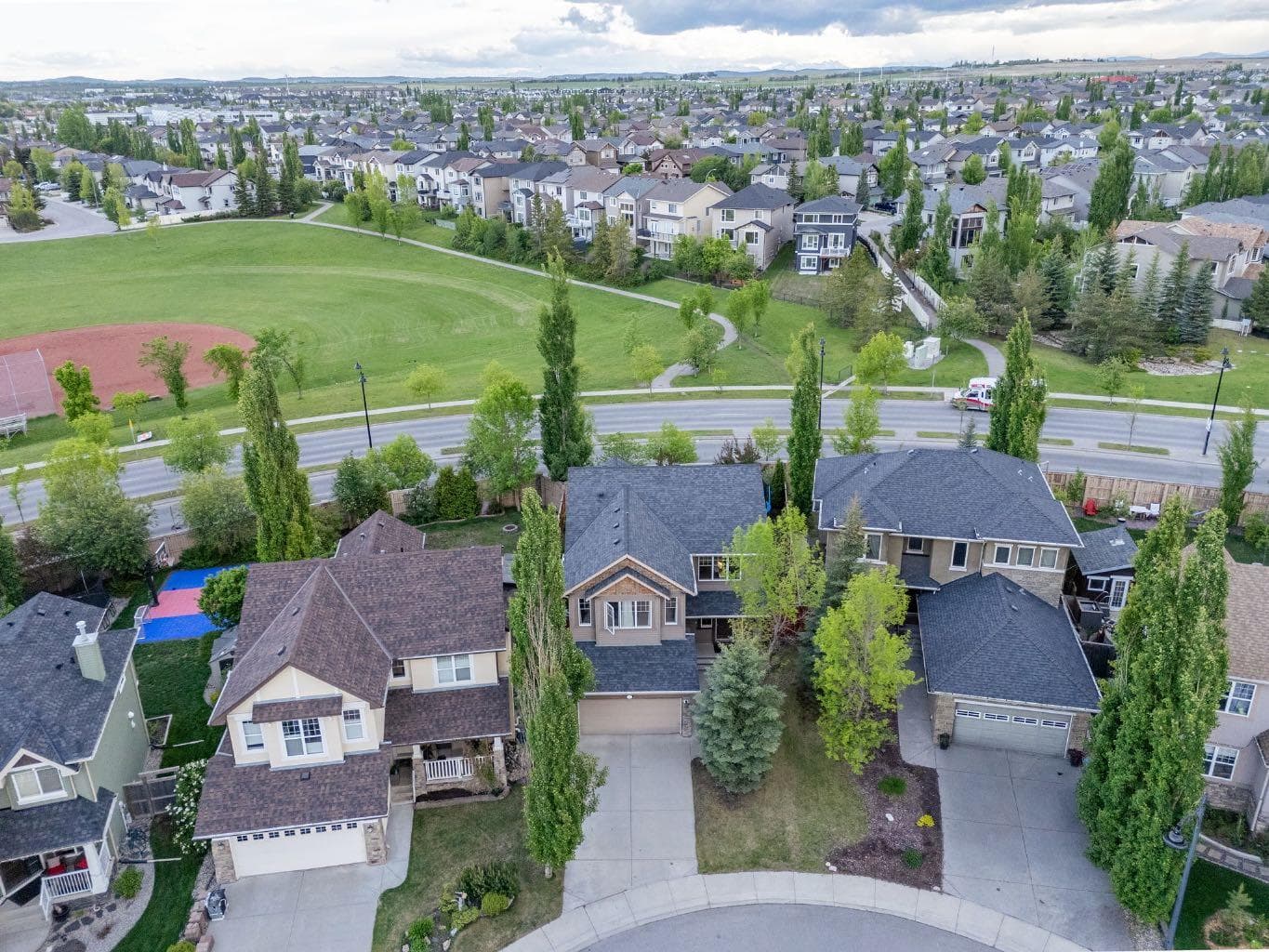 575 Evergreen Circle SW — photo 3