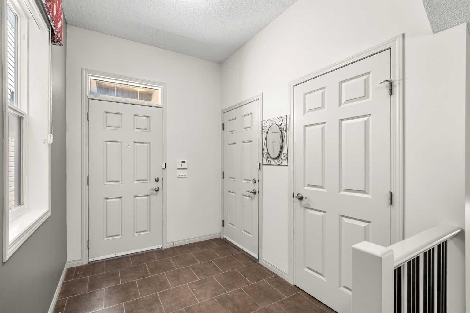 158 Skyview Point Crescent NE — photo 3