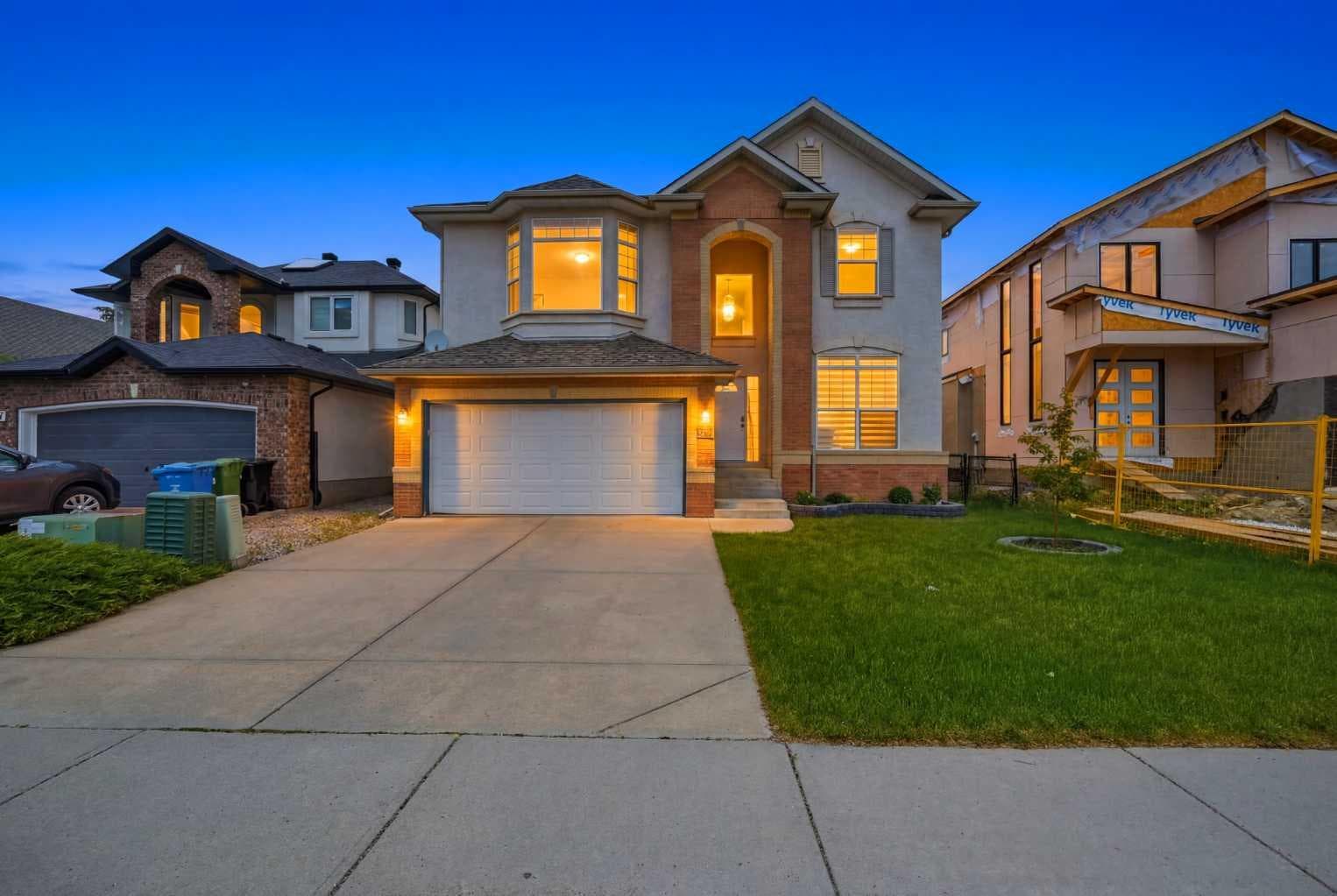 1433 Strathcona Drive SW — photo 2