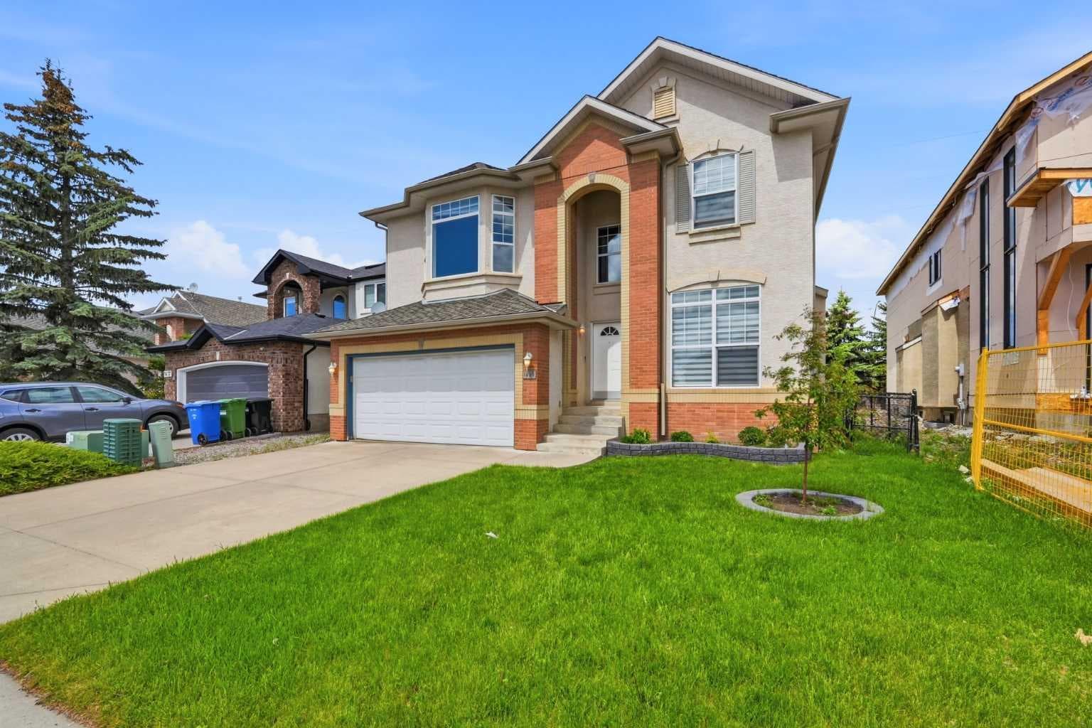 1433 Strathcona Drive SW — photo 4