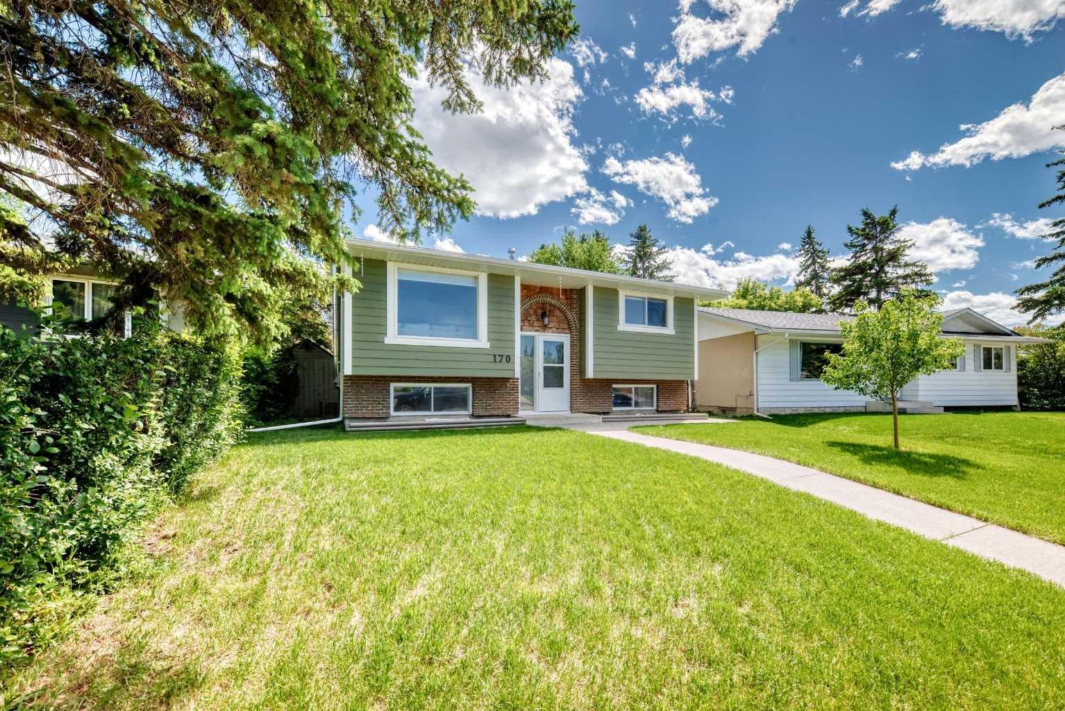 170 Lake Sylvan Close SE — photo 2