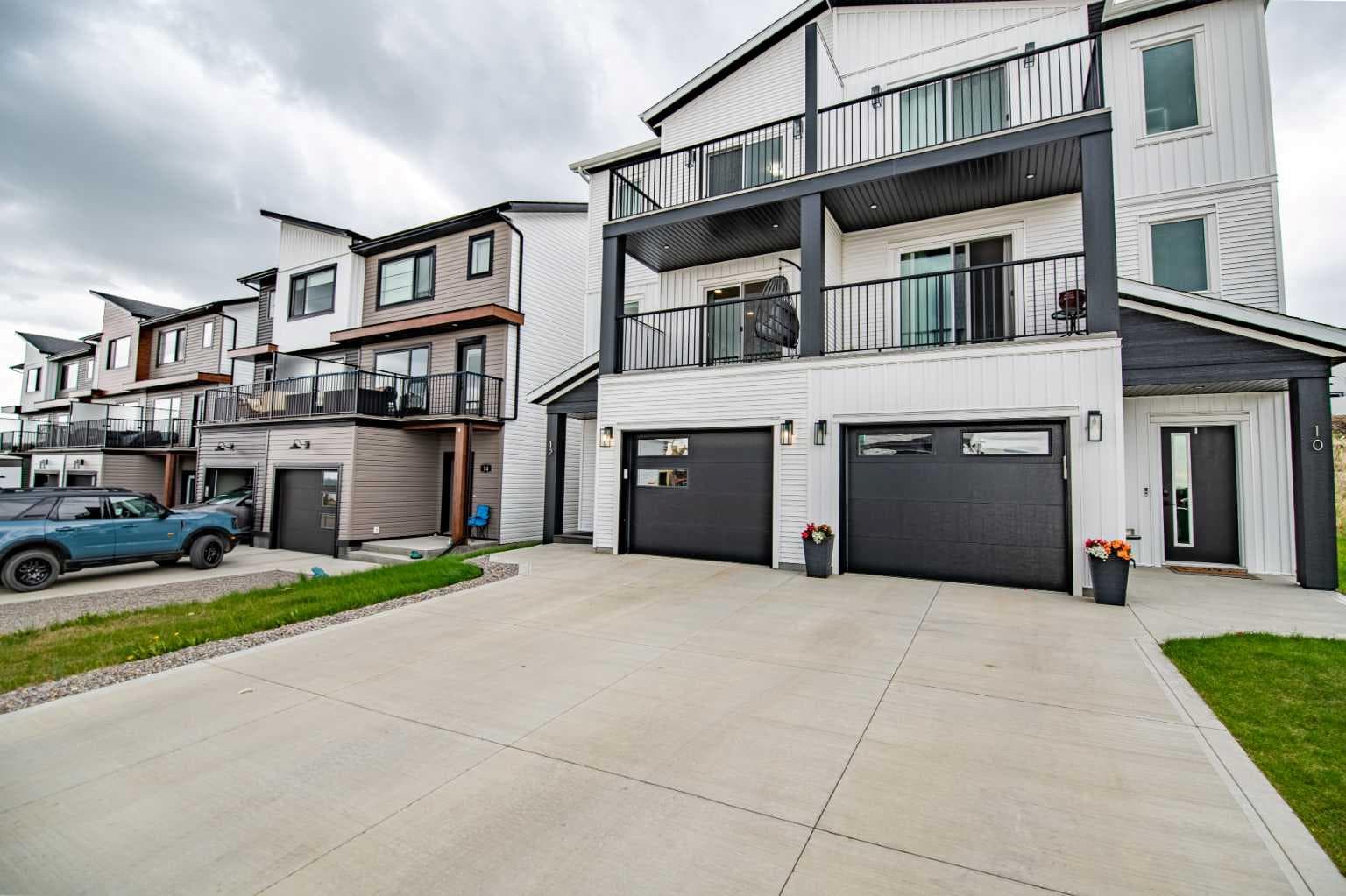 12 Vincent Gate — photo 1