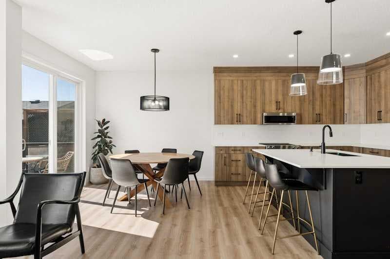 20 Wolf Creek Street SE — photo 4