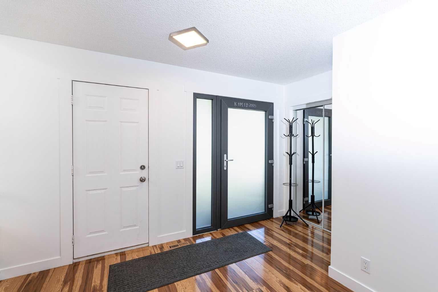 270 Somerside Park SW — photo 5