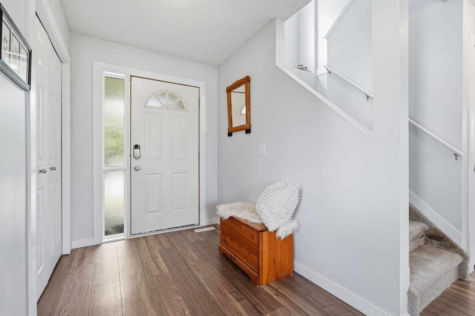 56 Silver Creek Boulevard — photo 3