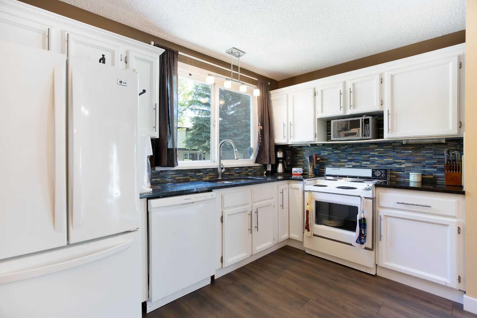 81, 630 Sabrina Road SW — photo 4
