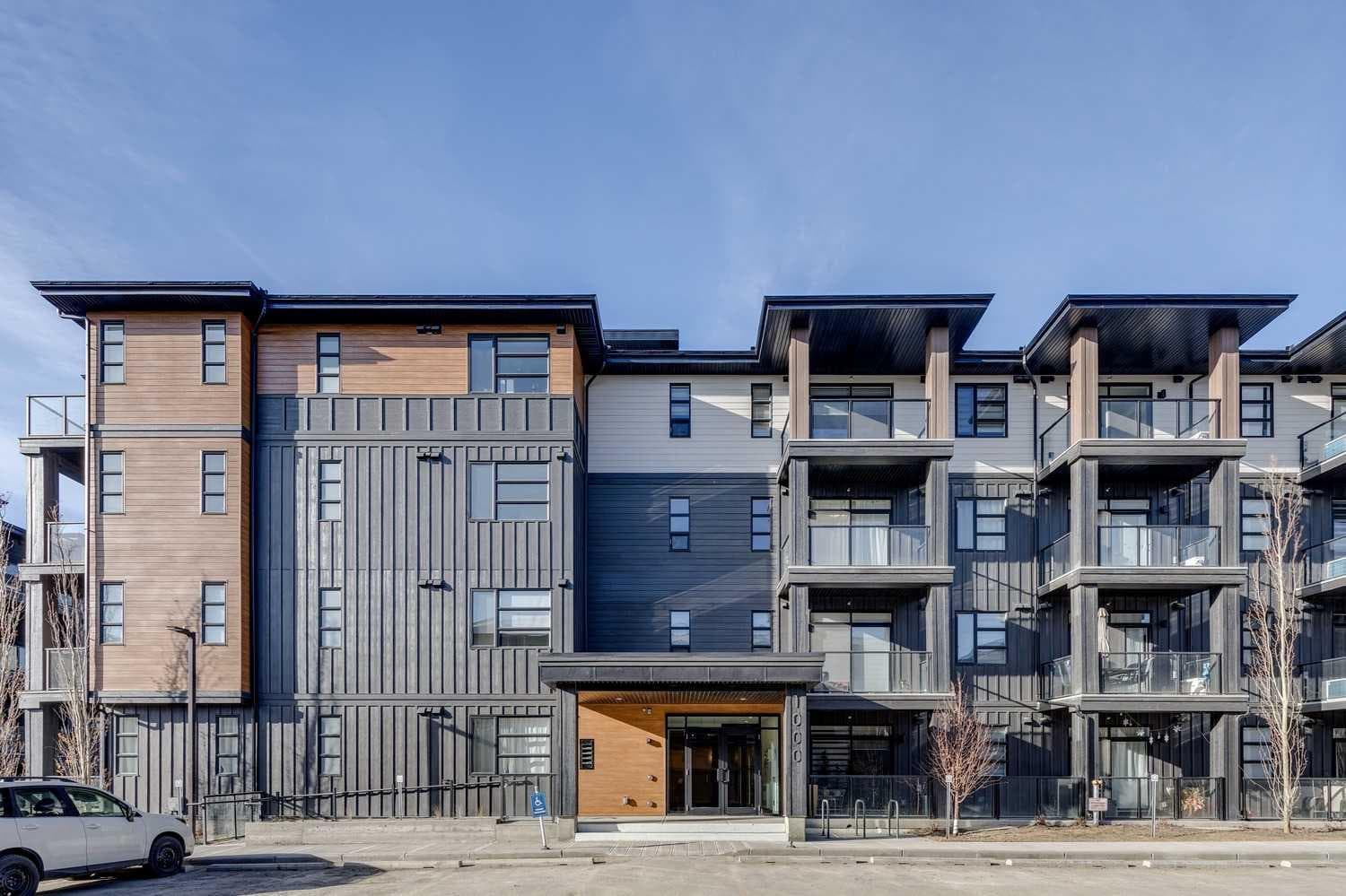 2302, 55 Lucas Way NW — photo 1