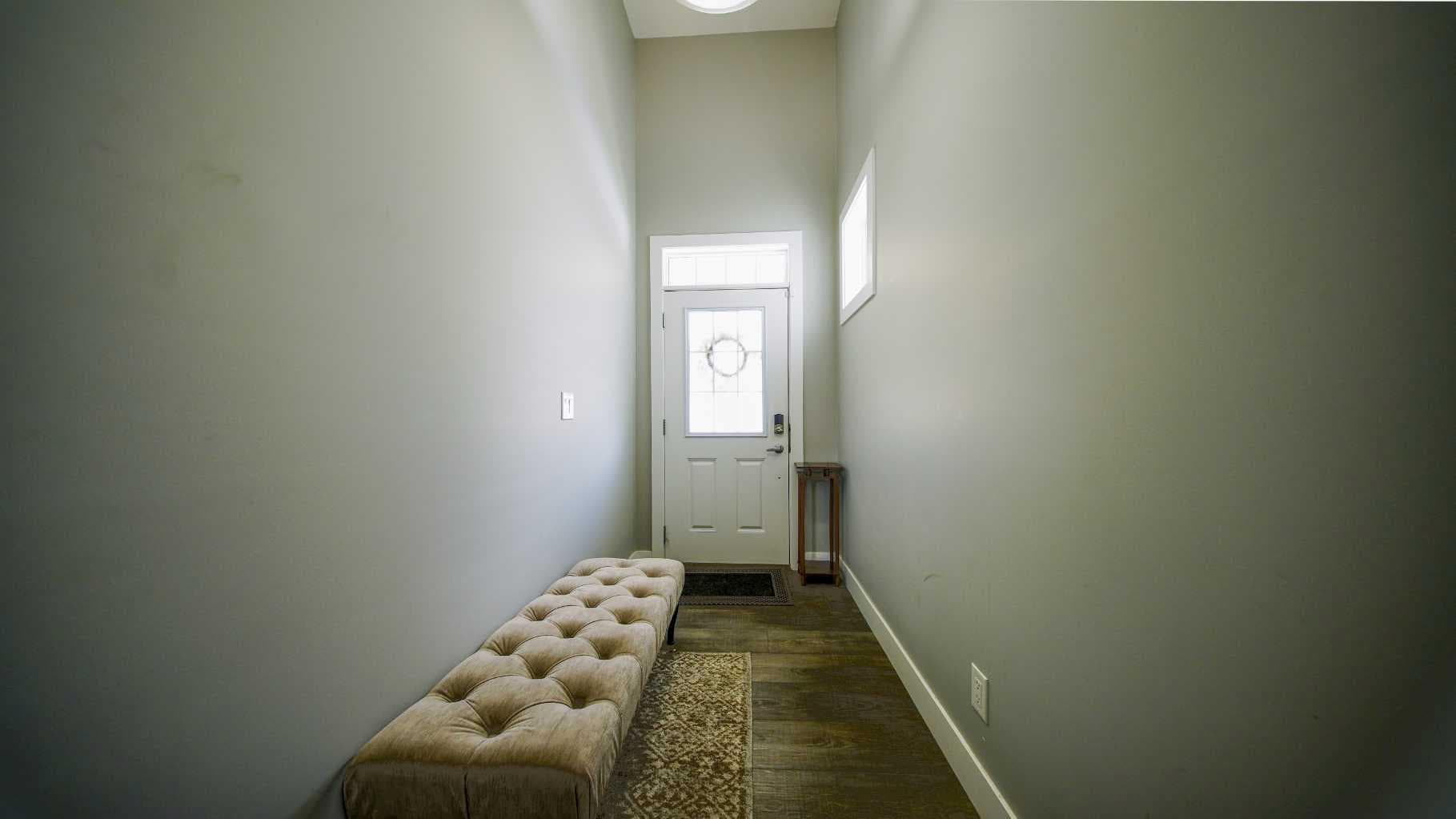 74 Carrington Crescent NW — photo 3