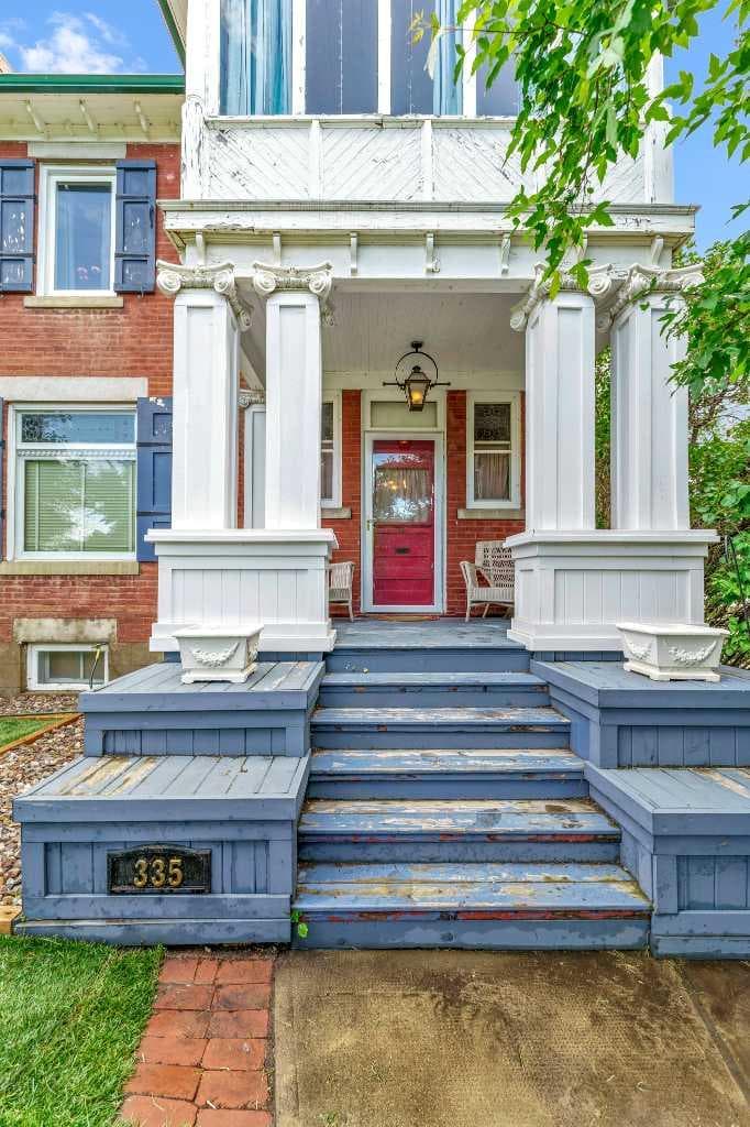 335 1 Street SE — photo 4
