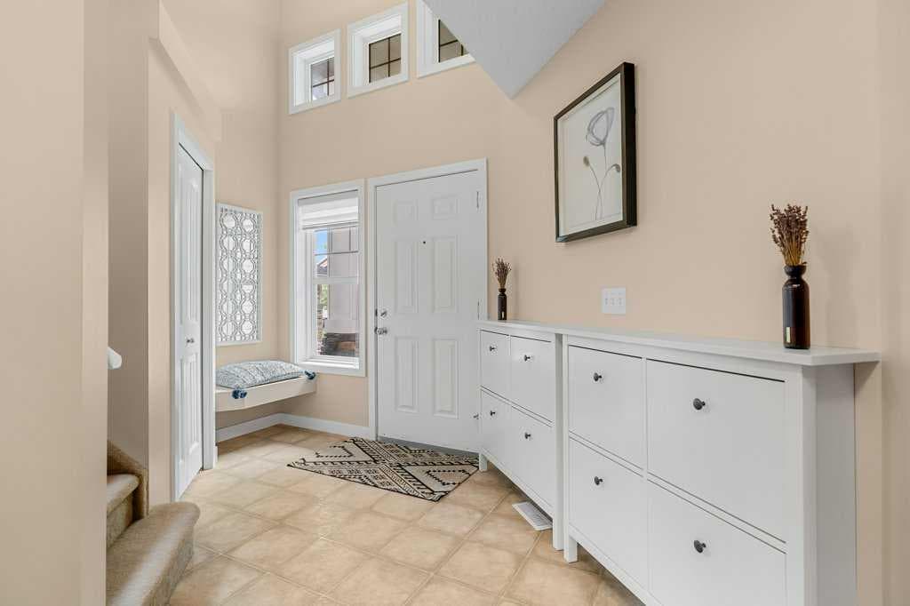 140 Panamount Circle NW — photo 3