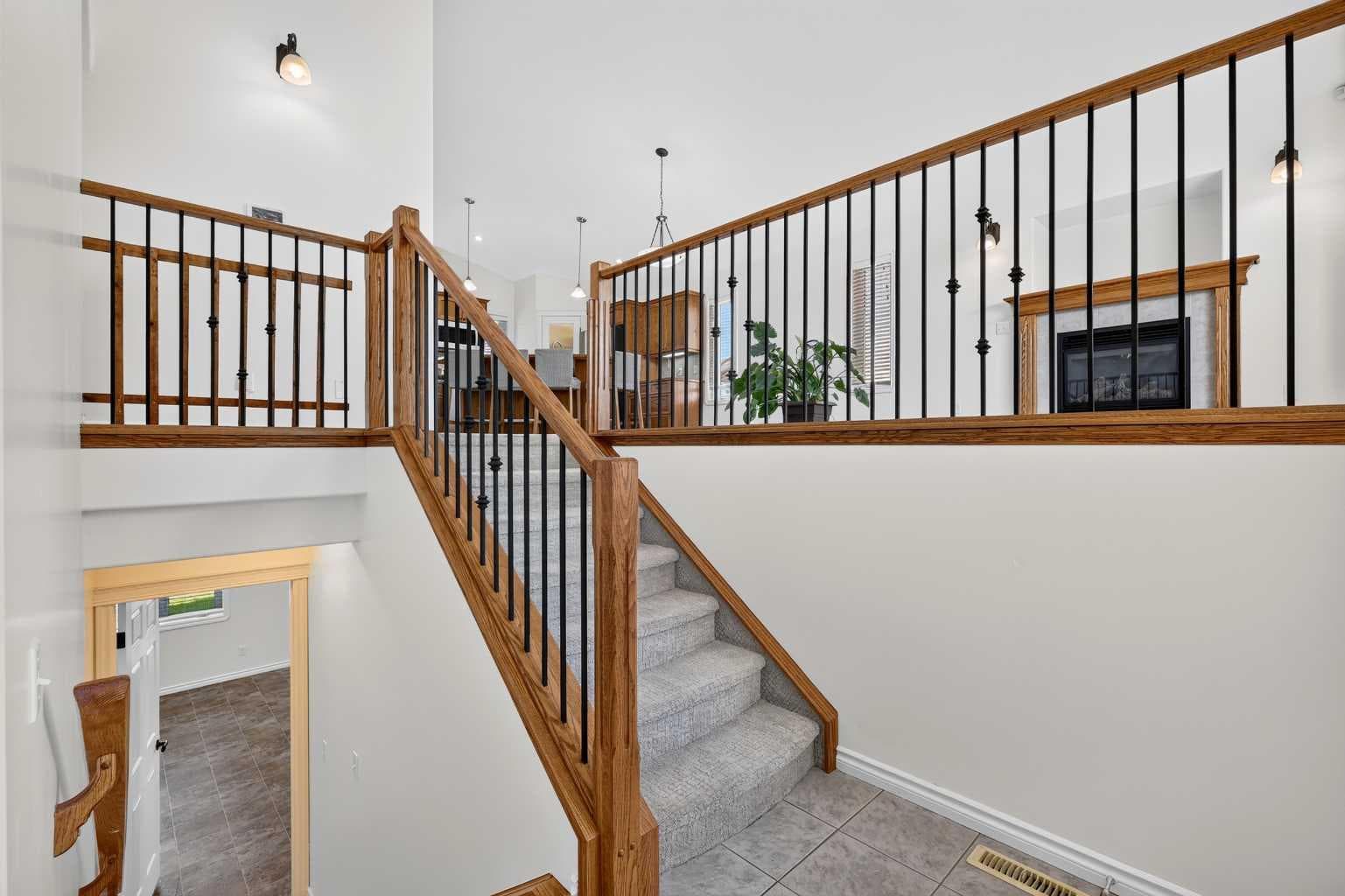 219 Hillcrest Boulevard — photo 5