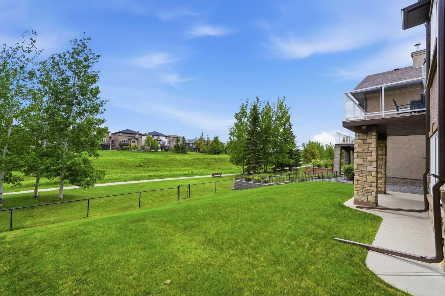 106 Panatella Crescent NW — photo 3
