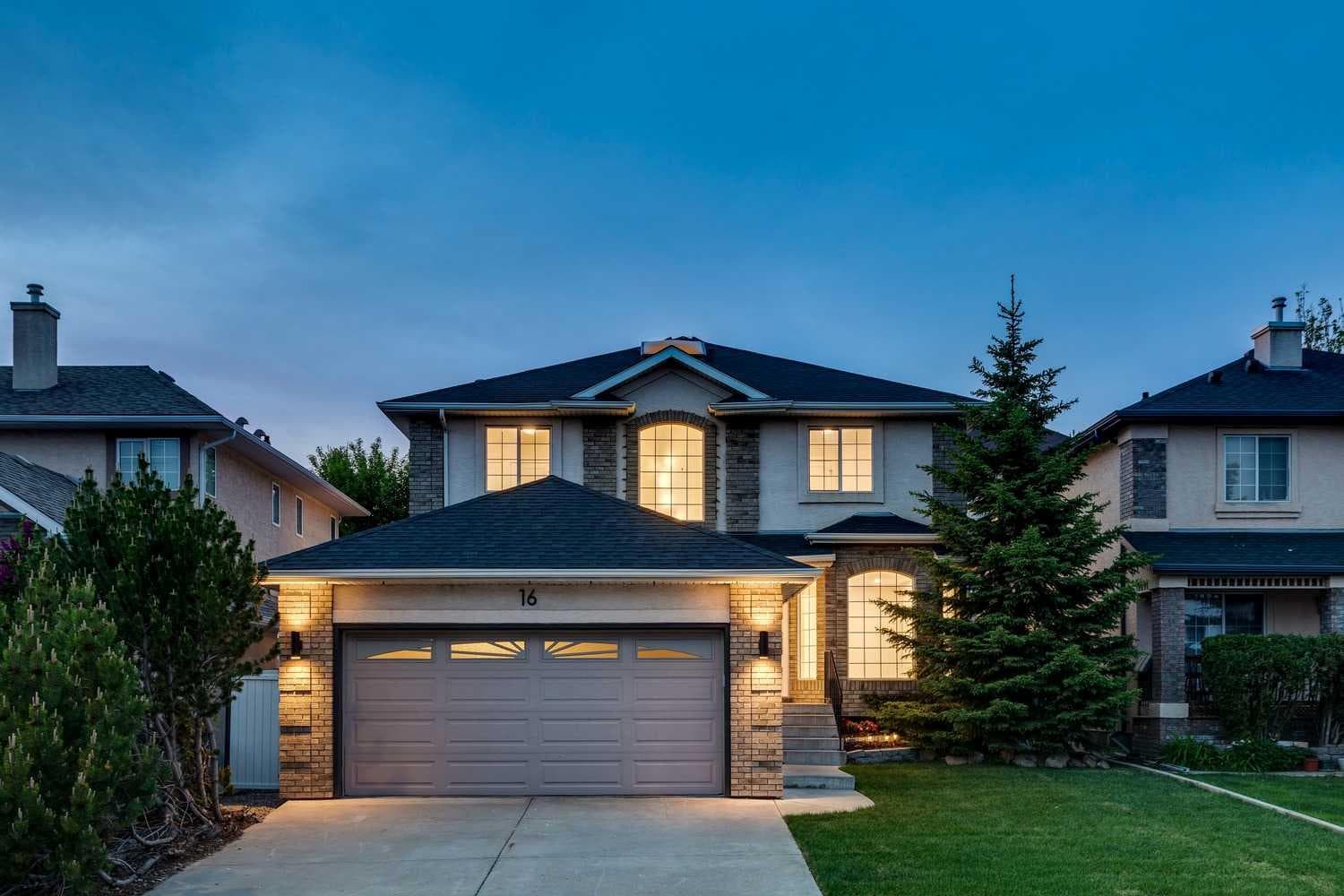 16 Simcrest Point SW — photo 2