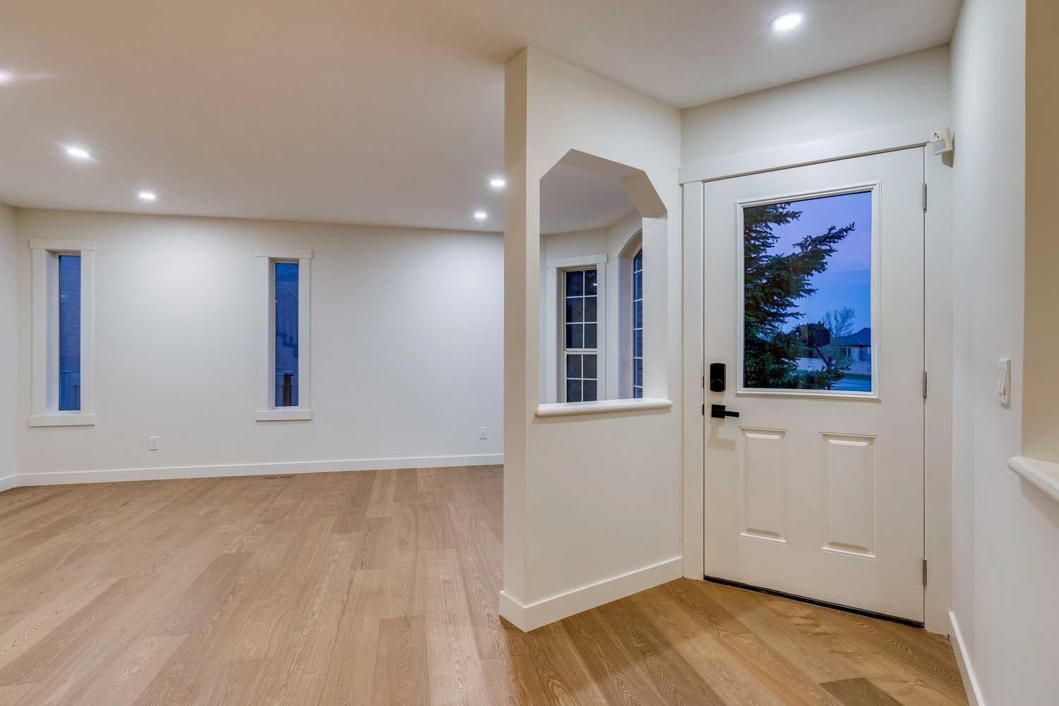 16 Simcrest Point SW — photo 3
