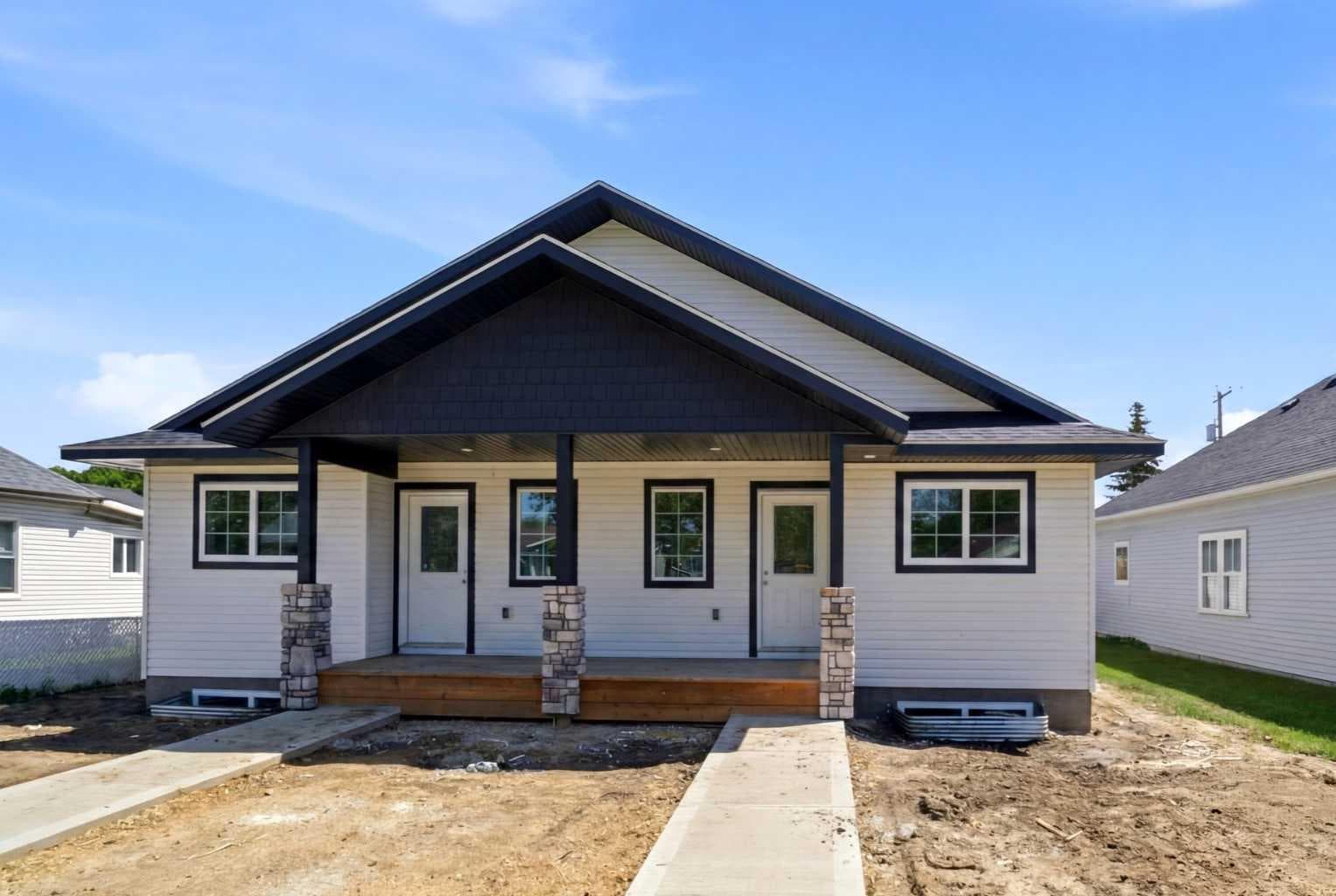 5131 52 Street — photo 1