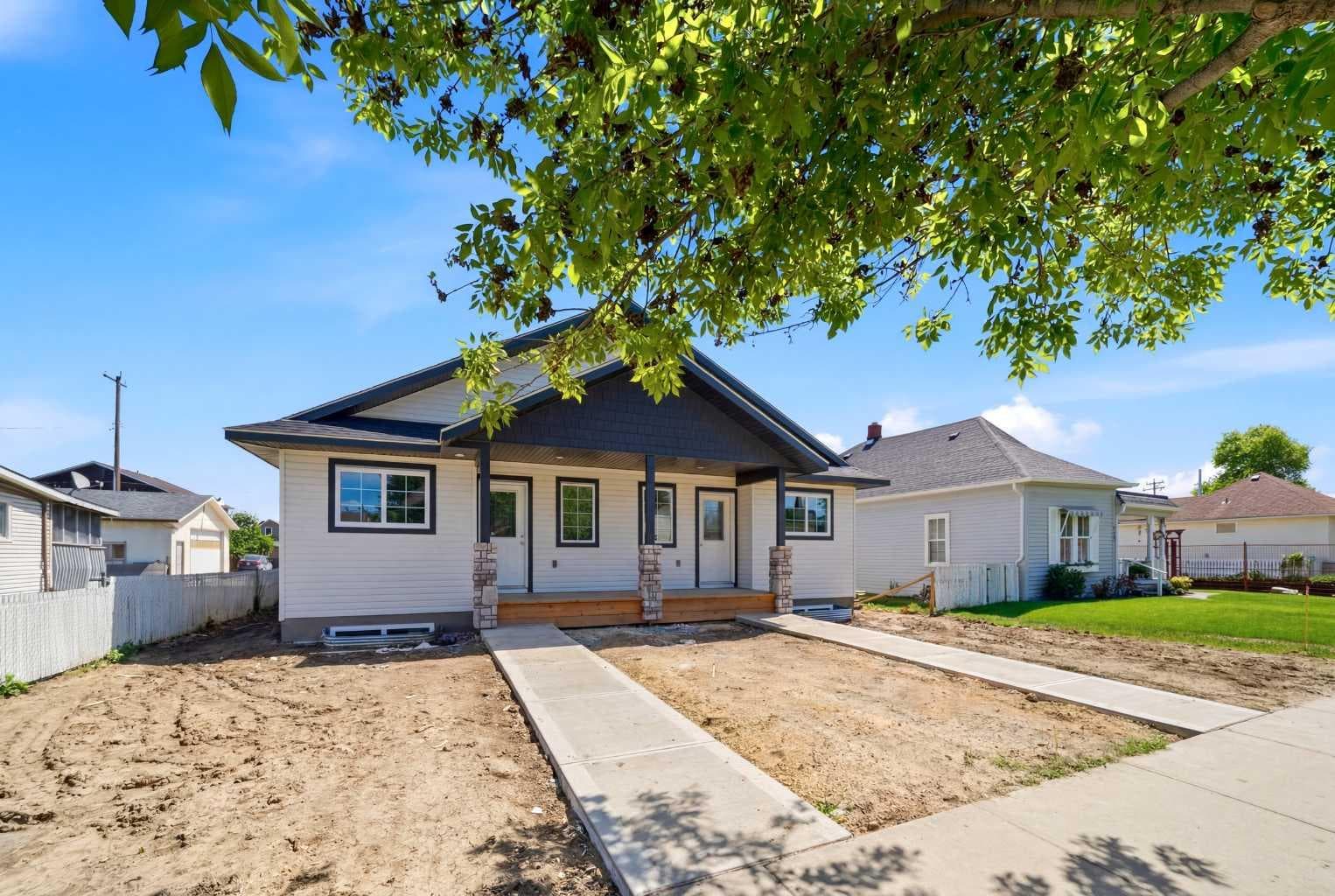 5131 52 Street — photo 2