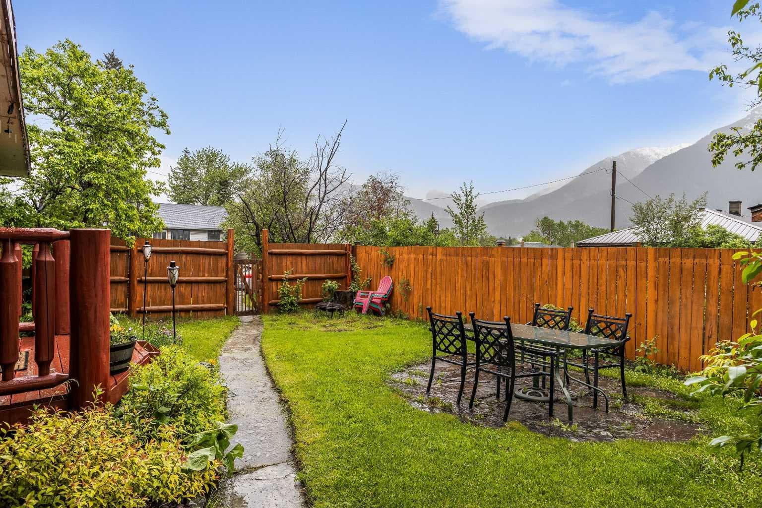 11 Fortress Mountain Way — photo 2