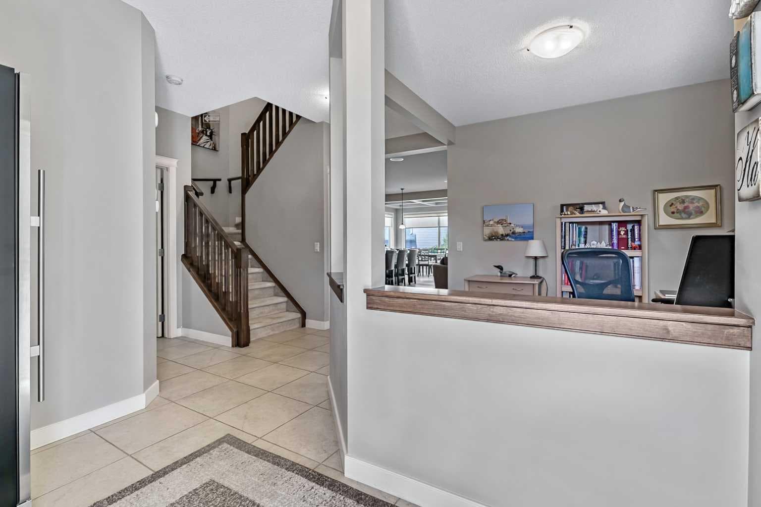 78 Cranberry Avenue SE — photo 2