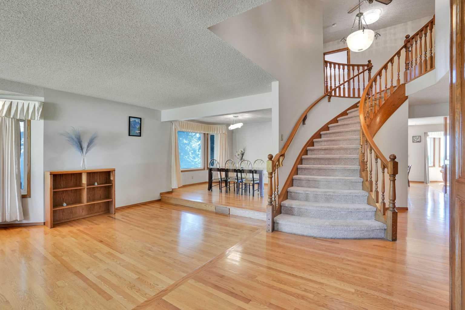 88 Edelweiss Drive NW — photo 2