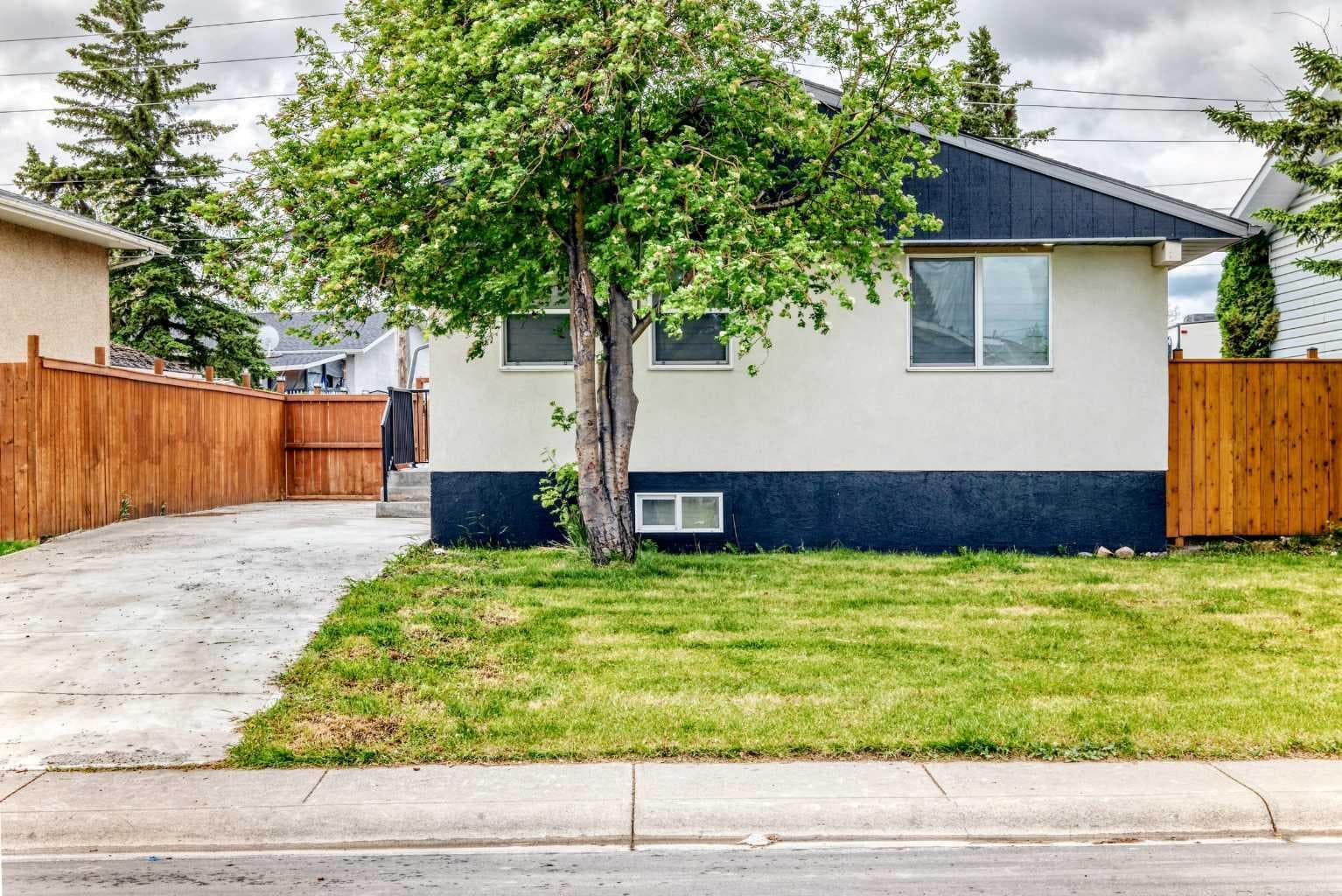 611 Penbrooke Road SE — photo 1